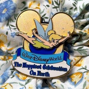 2005 Walt Disney World Gold Tinker Bell Pin